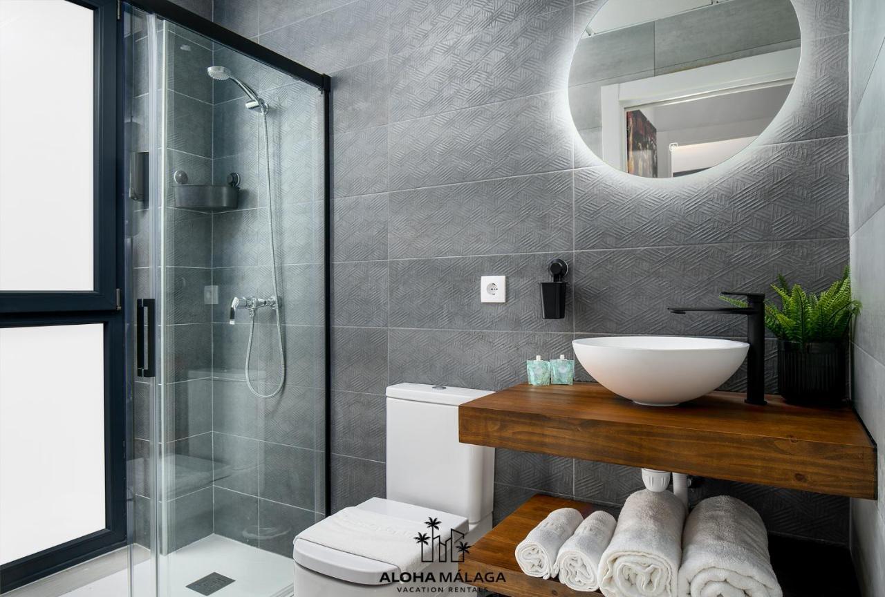 Luxury Duplex With Pool And Padel Court In Town Lejlighed Málaga Eksteriør billede