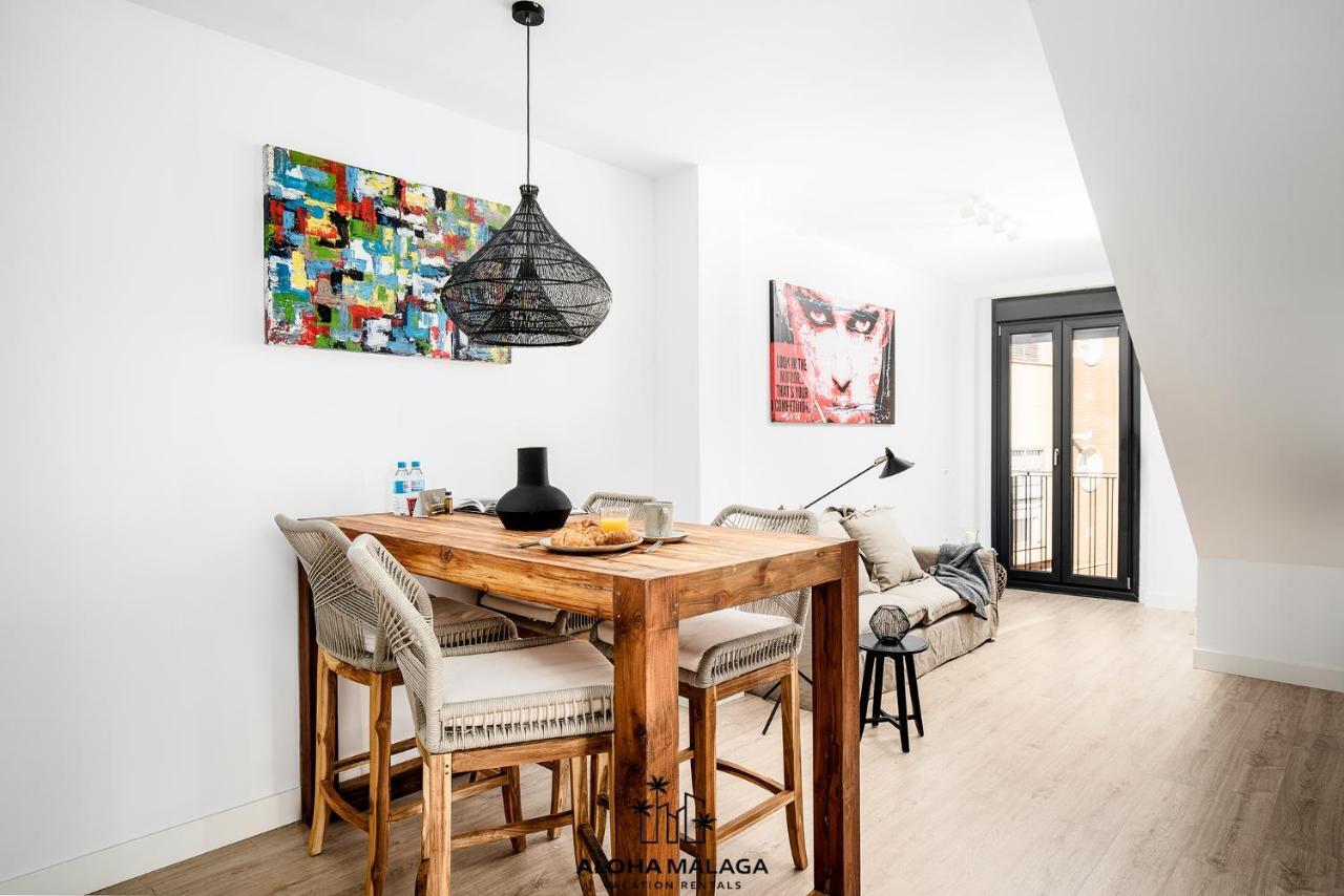 Luxury Duplex With Pool And Padel Court In Town Lejlighed Málaga Eksteriør billede