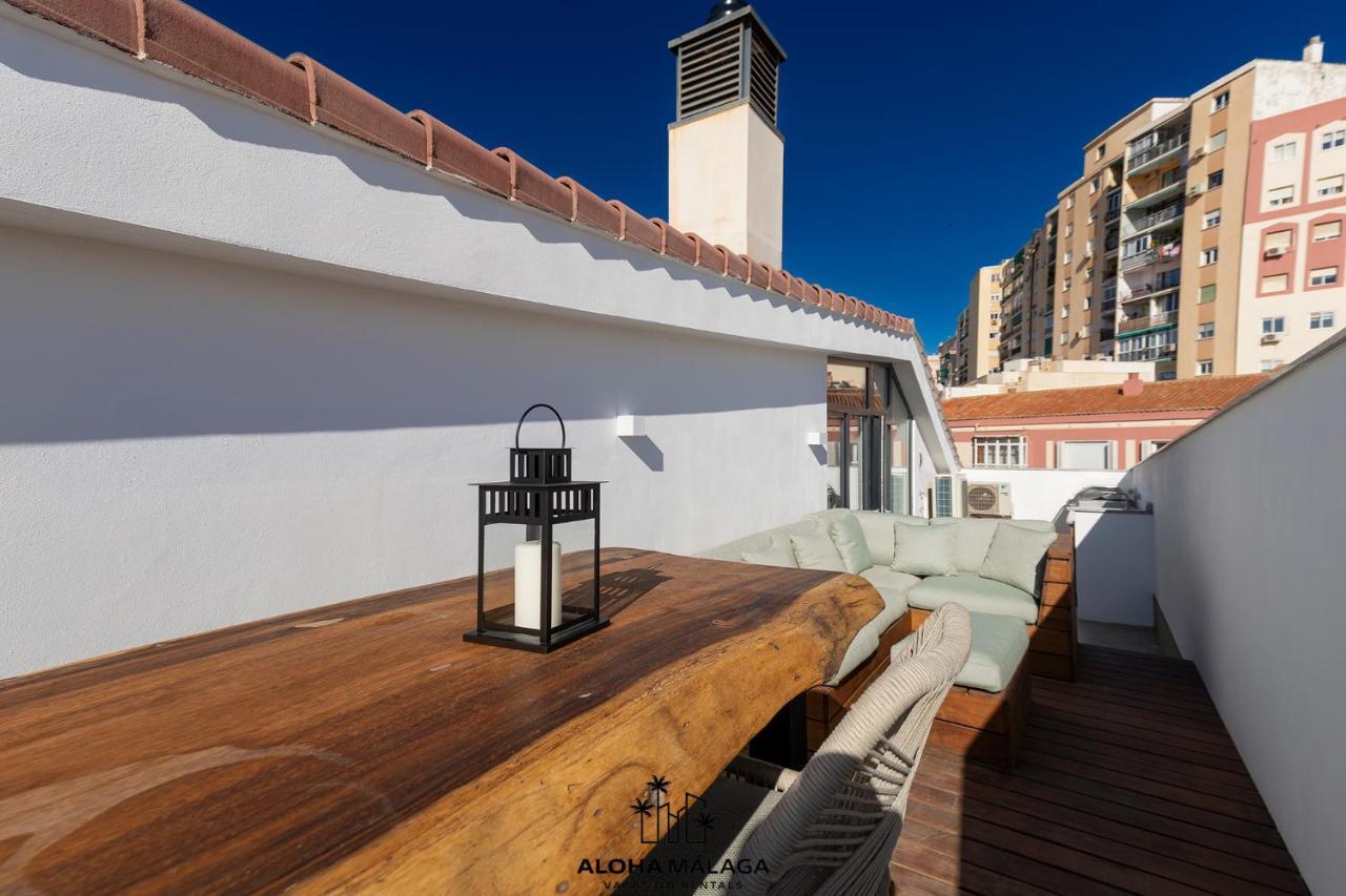 Luxury Duplex With Pool And Padel Court In Town Lejlighed Málaga Eksteriør billede