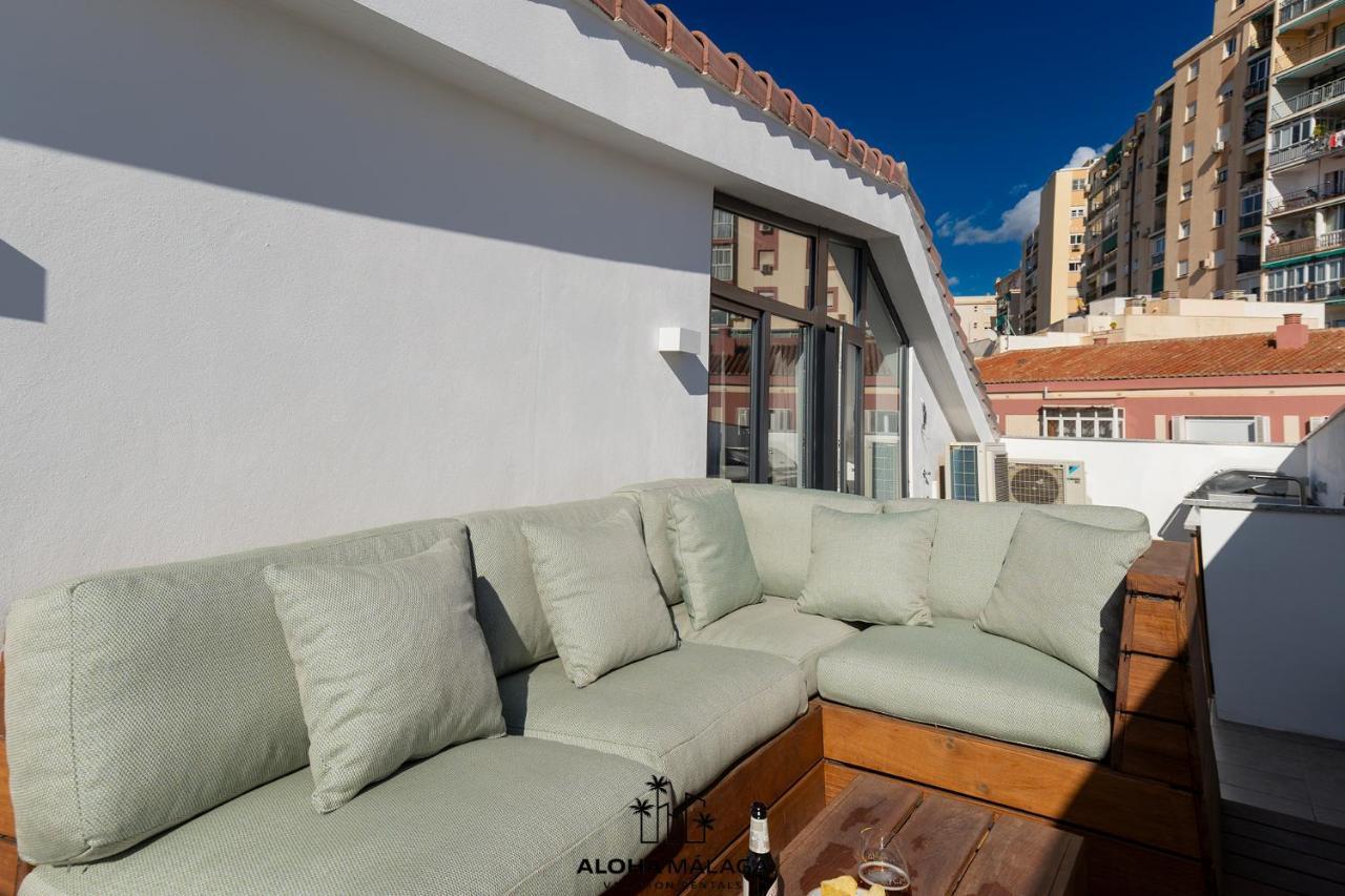 Luxury Duplex With Pool And Padel Court In Town Lejlighed Málaga Eksteriør billede