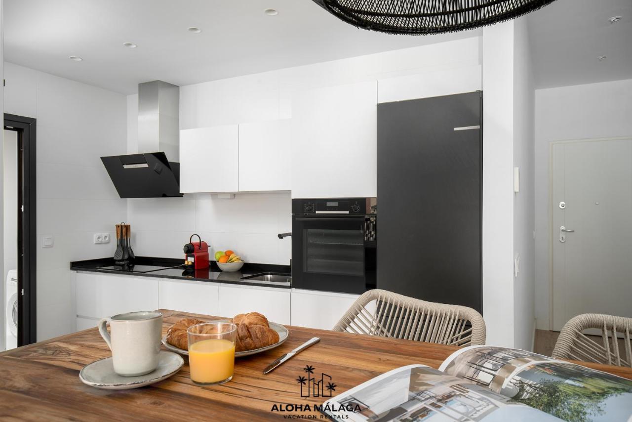 Luxury Duplex With Pool And Padel Court In Town Lejlighed Málaga Eksteriør billede