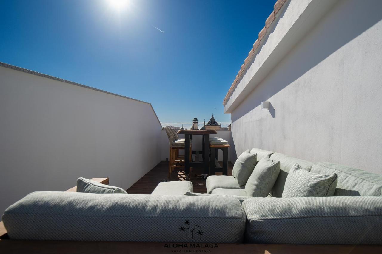 Luxury Duplex With Pool And Padel Court In Town Lejlighed Málaga Eksteriør billede