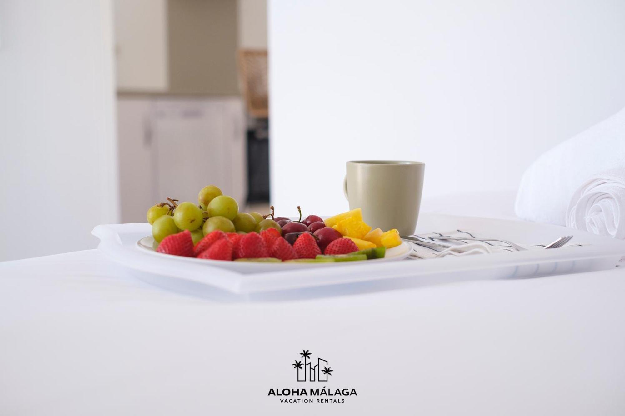 Luxury Duplex With Pool And Padel Court In Town Lejlighed Málaga Eksteriør billede